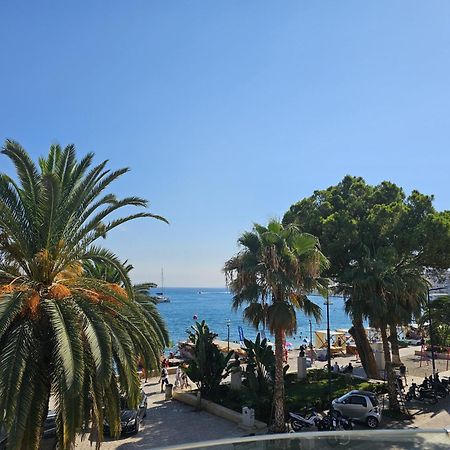 Lion Gate Hotel Sarande Bagian luar foto