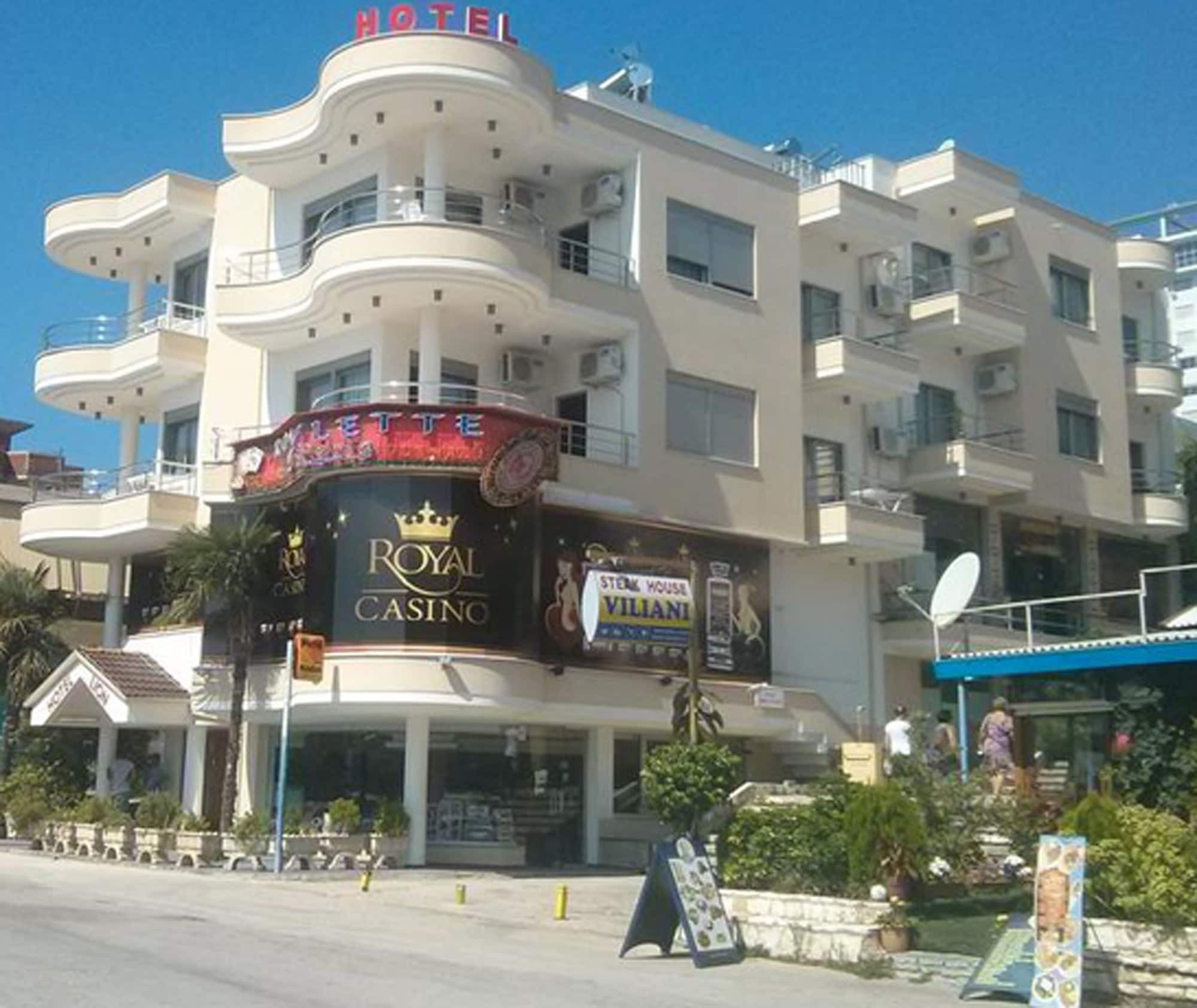 Lion Gate Hotel Sarande Bagian luar foto